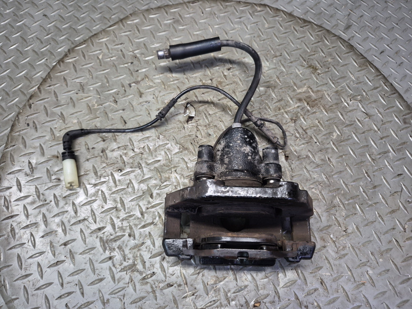 2006-2010 BMW E63 E64 M6 Rear Left & Right Side Brake Caliper Set of 2
