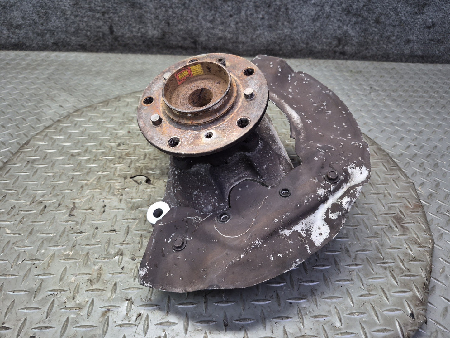 2006-2010 BMW E63 E64 M6 Front Right Side Spindle Knuckle Wheel Hub Bearing