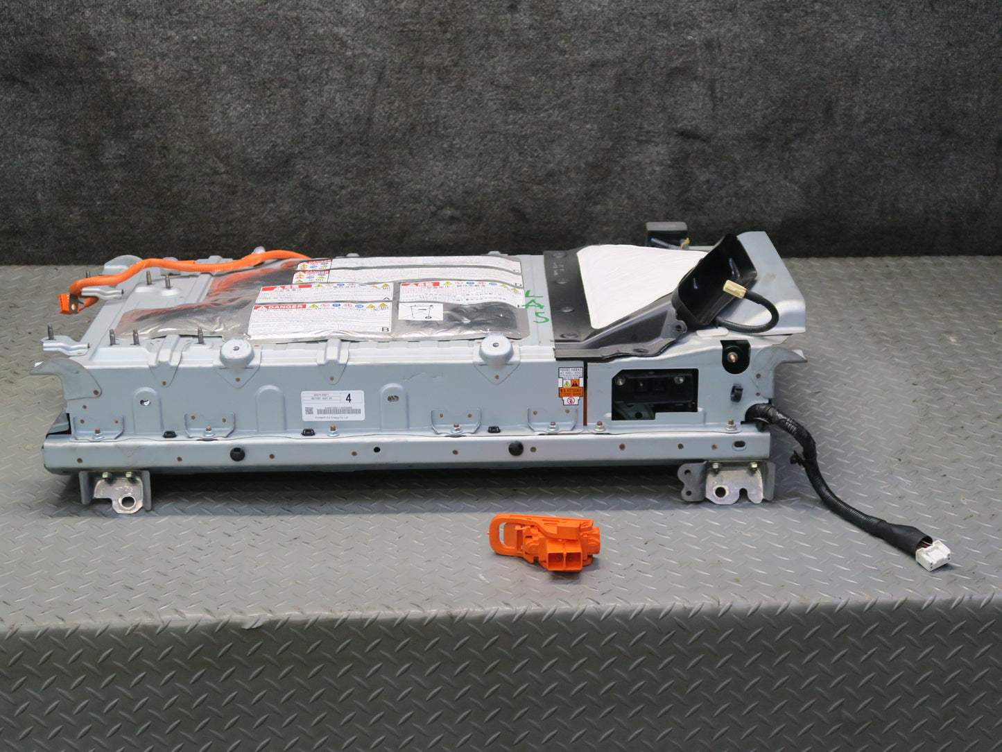 08-09 Lexus UVF46L LS600h Hybrid Battery Assembly G9510-50011 158k Miles OEM