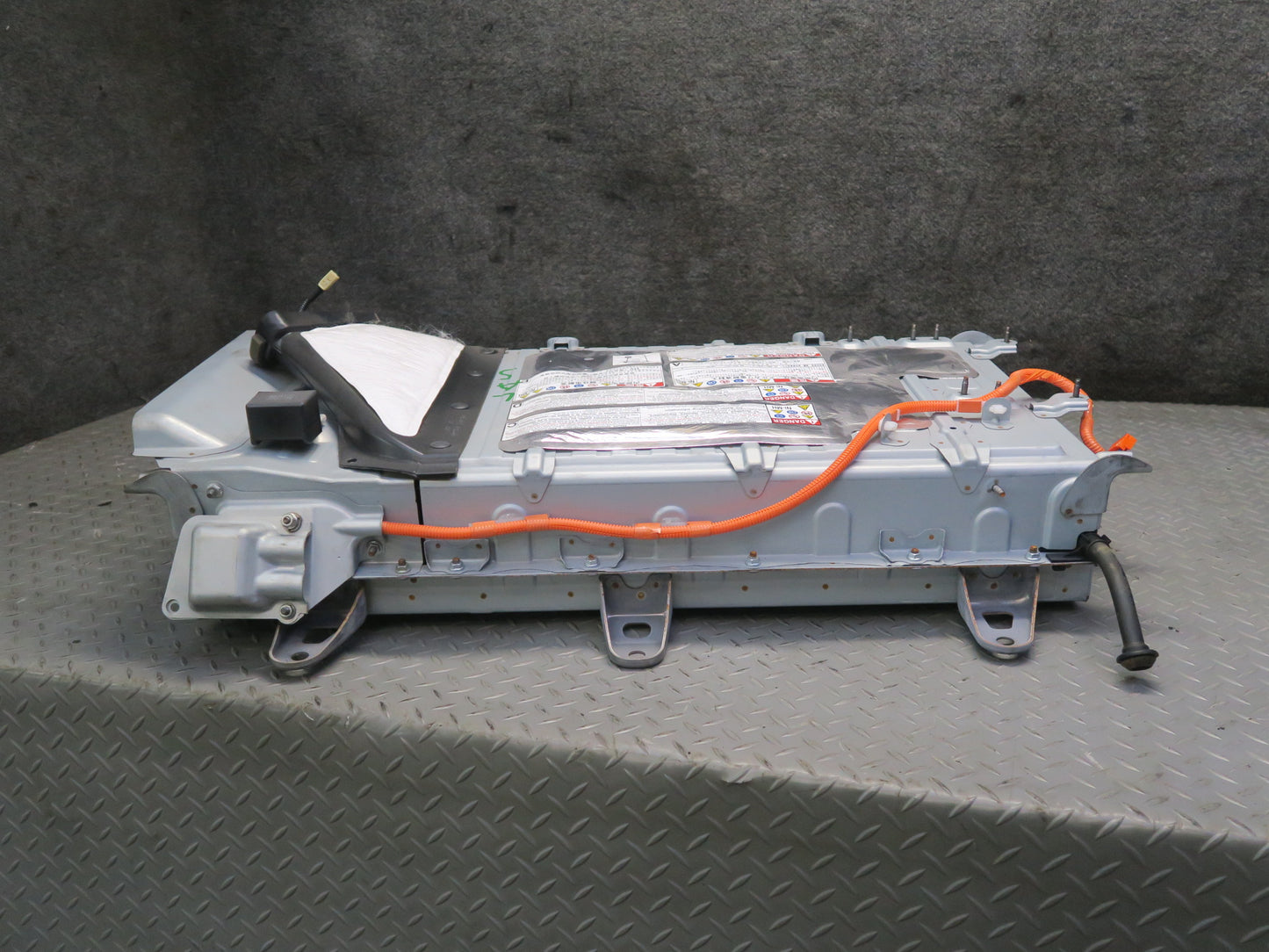 08-09 Lexus UVF46L LS600h Hybrid Battery Assembly G9510-50011 158k Miles OEM