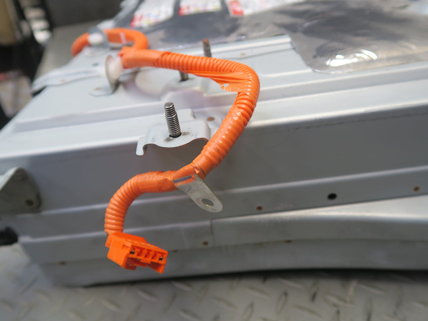 08-09 Lexus UVF46L LS600h Hybrid Battery Assembly G9510-50011 158k Miles OEM