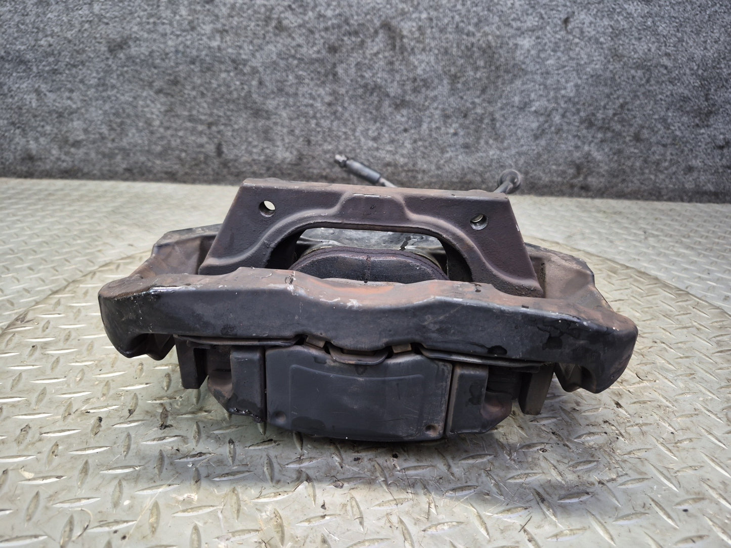 2006-2010 BMW E63 E64 M6 Front Left & Right Side Brake Caliper Set of 2