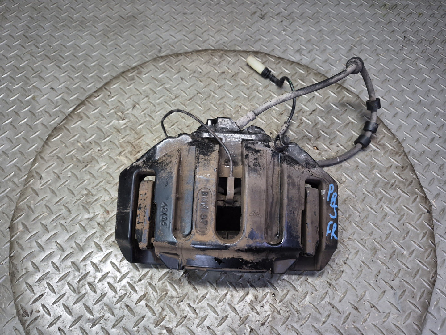 2006-2010 BMW E63 E64 M6 Front Left & Right Side Brake Caliper Set of 2