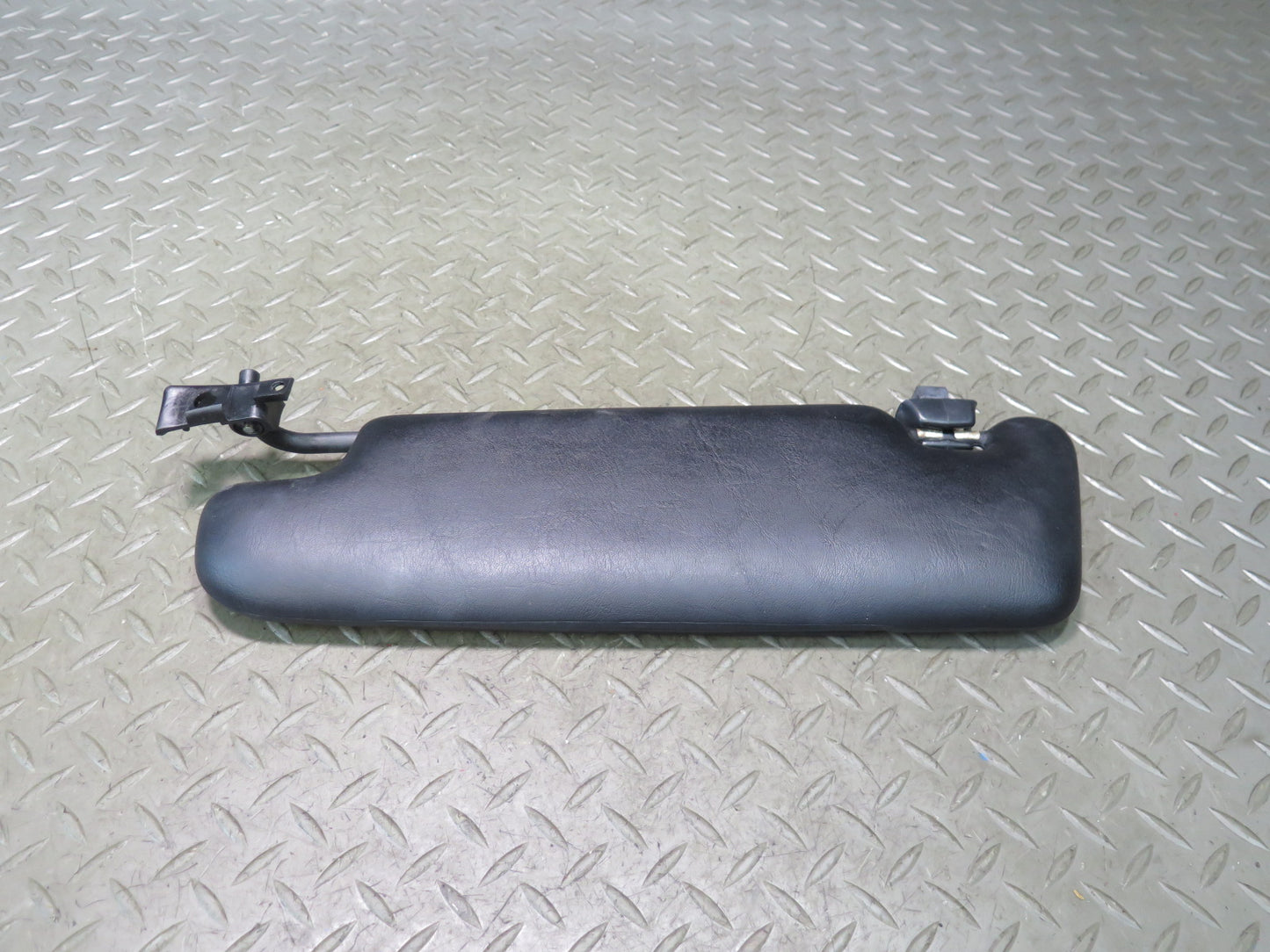 96-02 Mercedes R129 Sl-class Set of 2 Front Left & Right Sun Visor Black OEM