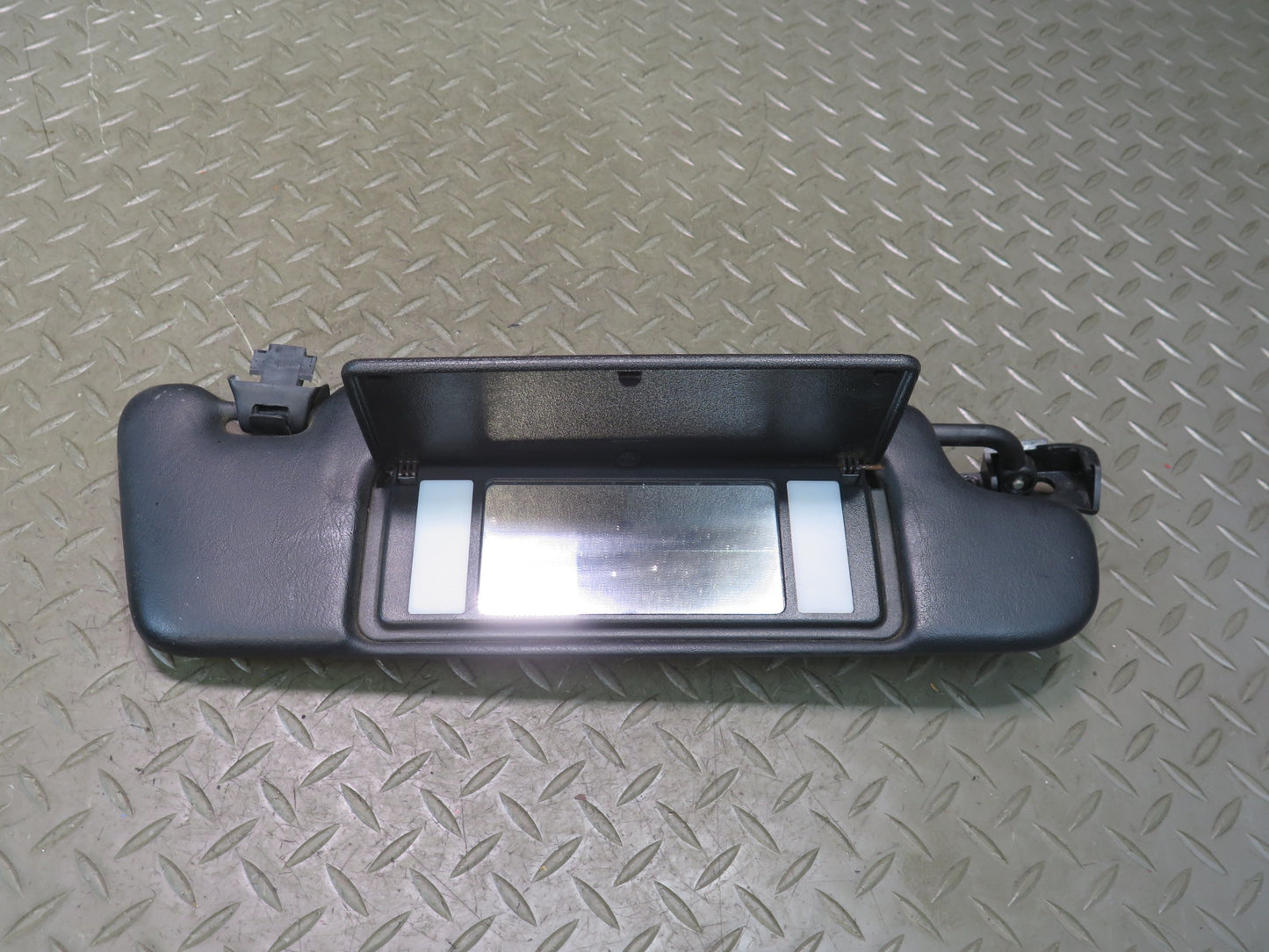 96-02 Mercedes R129 Sl-class Set of 2 Front Left & Right Sun Visor Black OEM