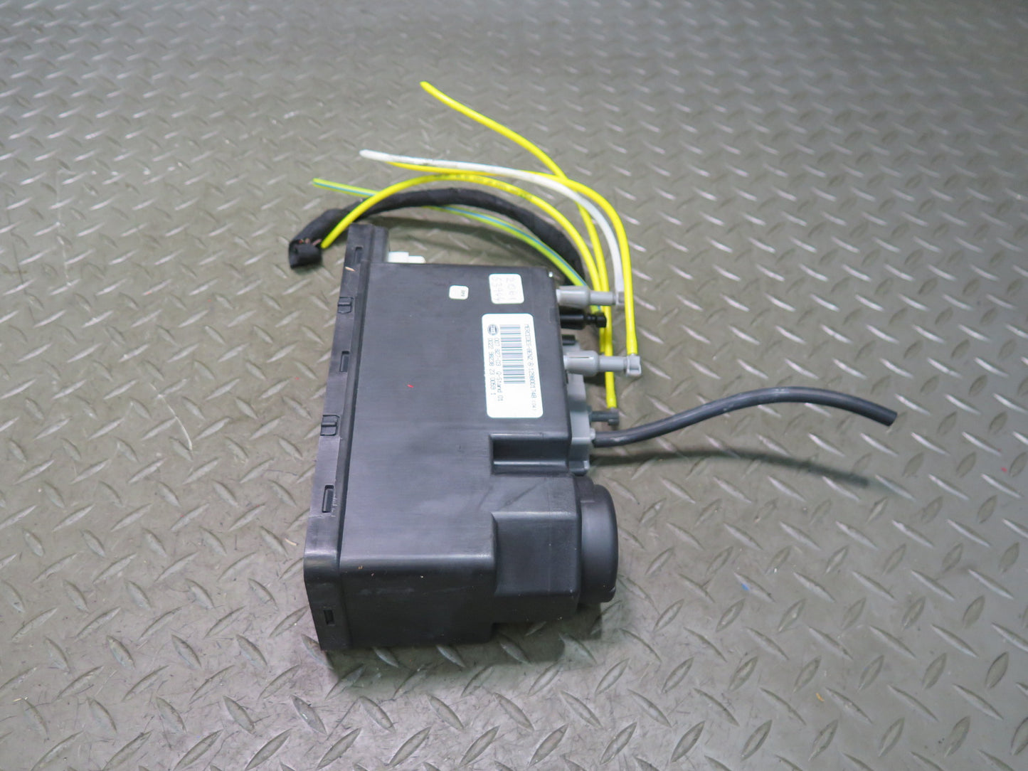 98-02 Mercedes R129 SL500 Central Lock Locking Vacuum Pump 1298001748 OEM