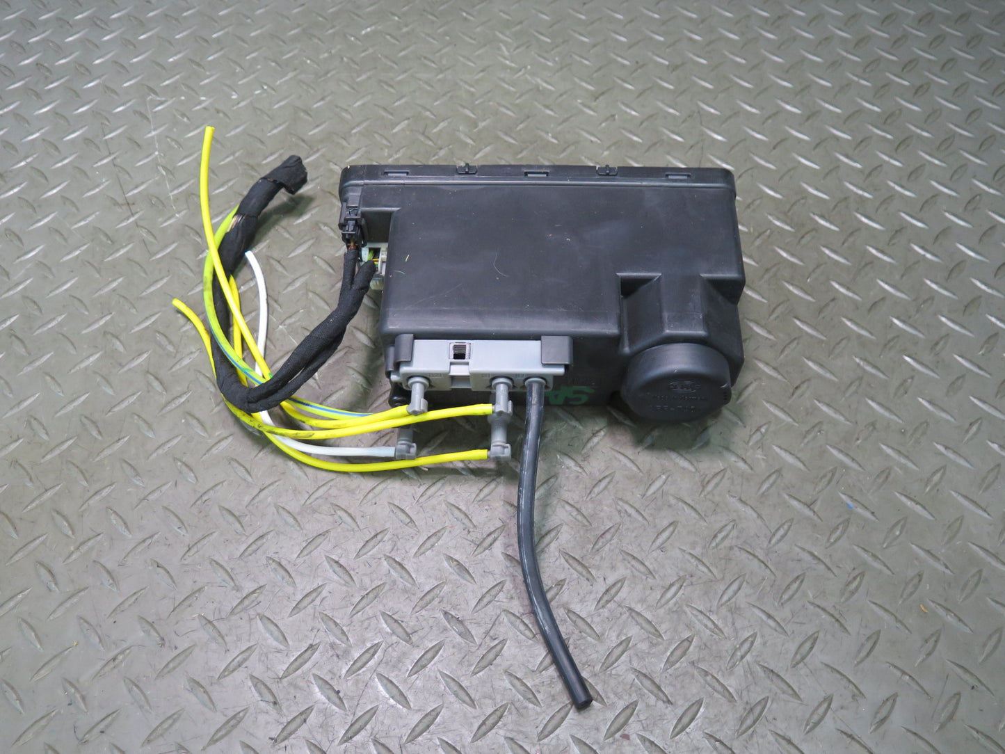98-02 Mercedes R129 SL500 Central Lock Locking Vacuum Pump 1298001748 OEM