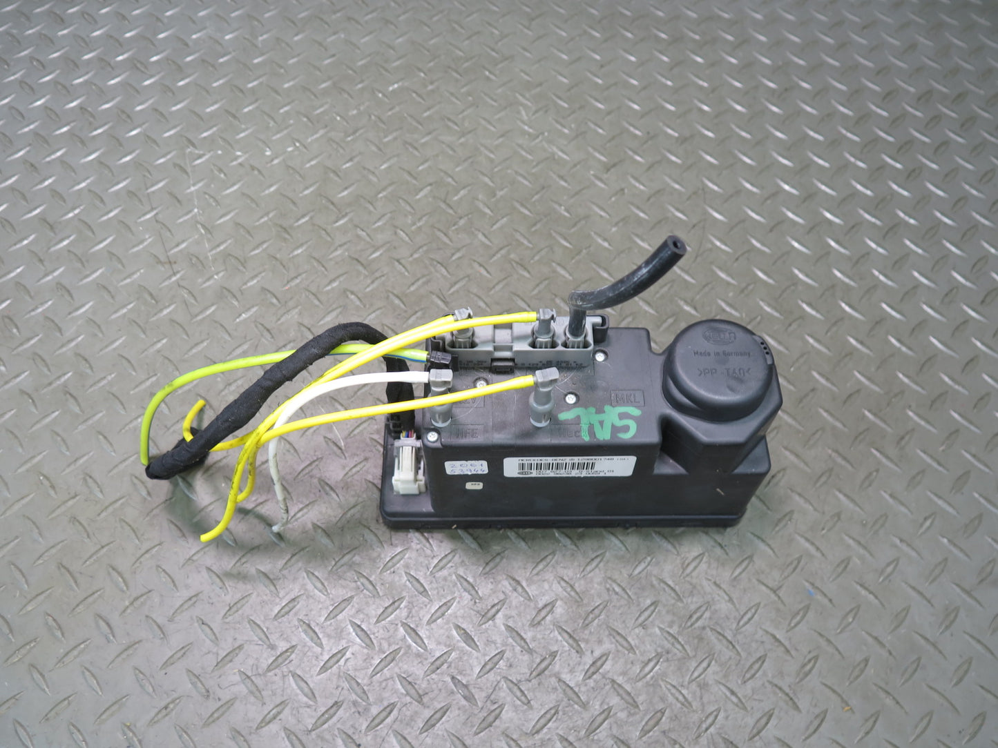 98-02 Mercedes R129 SL500 Central Lock Locking Vacuum Pump 1298001748 OEM