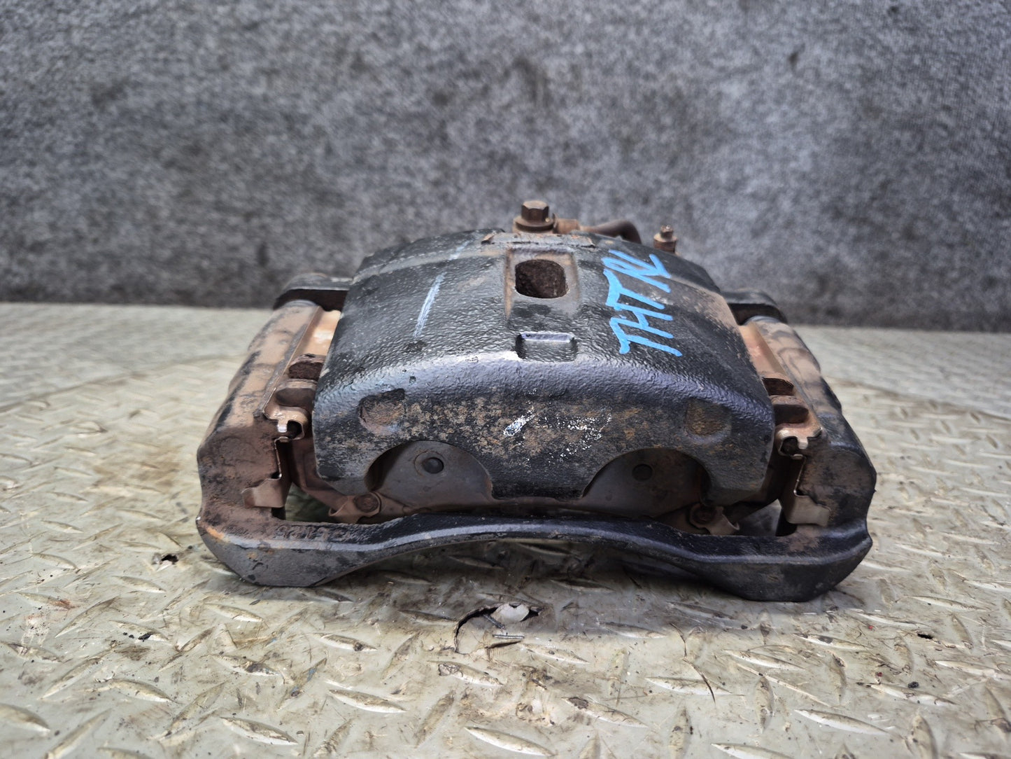 2003-2009 Hummer H2 AWD Rear Left & Right Brake Caliper Set of 2
