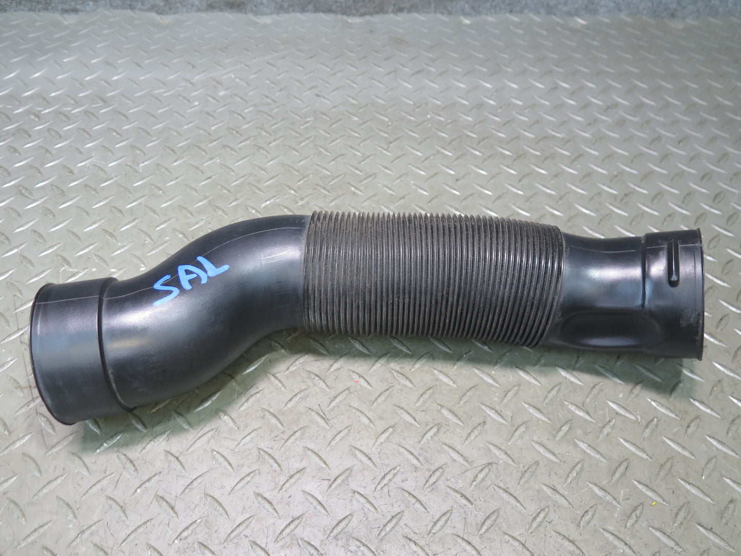 99-02 Mercedes R129 SL500 Set of 2 Left & Right Air Intake Duct Tube OEM