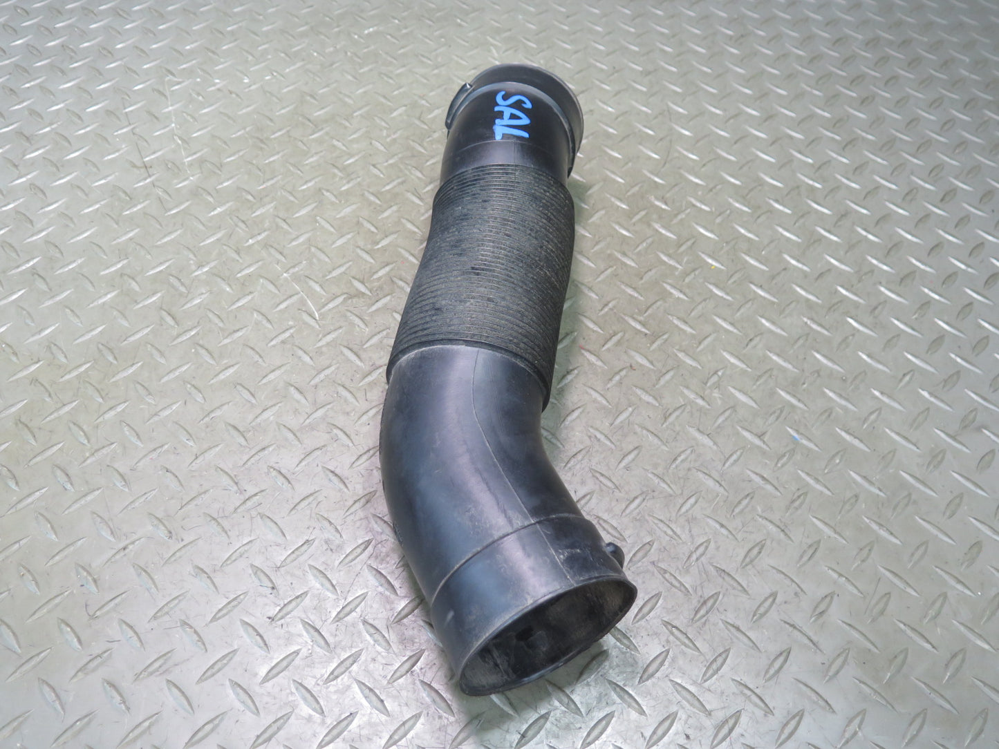 99-02 Mercedes R129 SL500 Set of 2 Left & Right Air Intake Duct Tube OEM