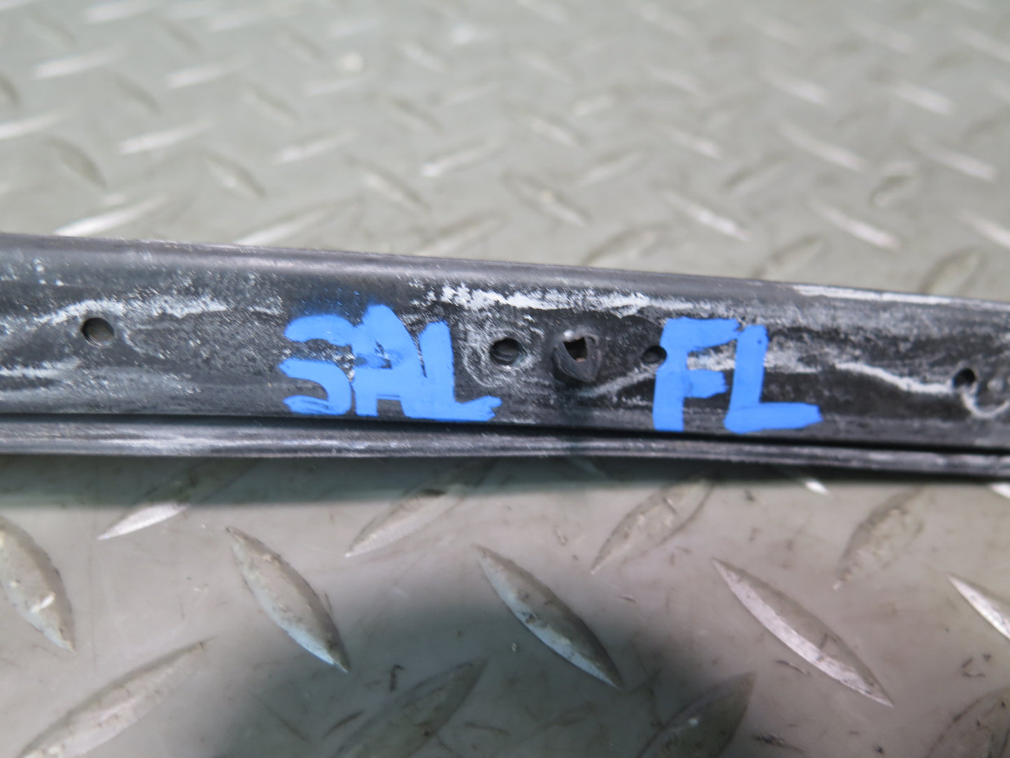 94-02 Mercedes R129 SL500 Left Door Window Weatherstrip Rubber Seal Set OEM