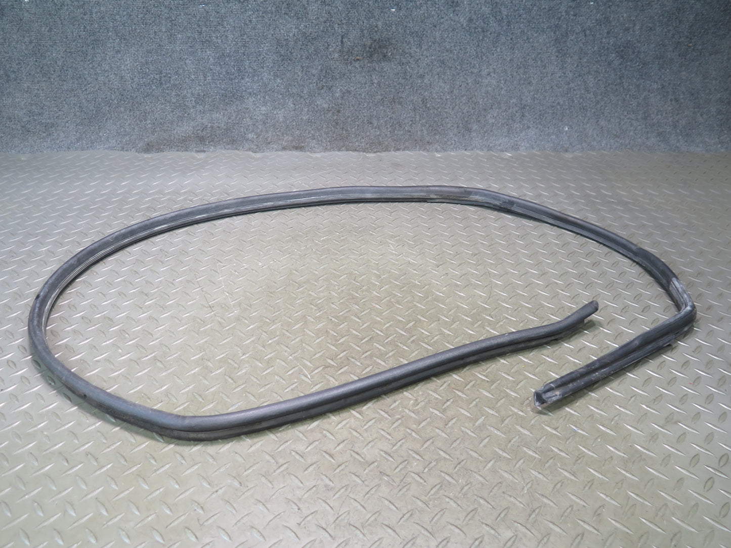 94-02 Mercedes R129 SL500 Right Door Window Weatherstrip Rubber Seal Set OEM