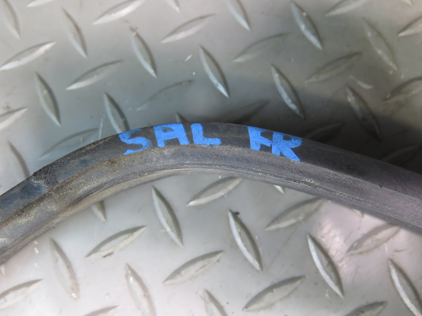 94-02 Mercedes R129 SL500 Right Door Window Weatherstrip Rubber Seal Set OEM