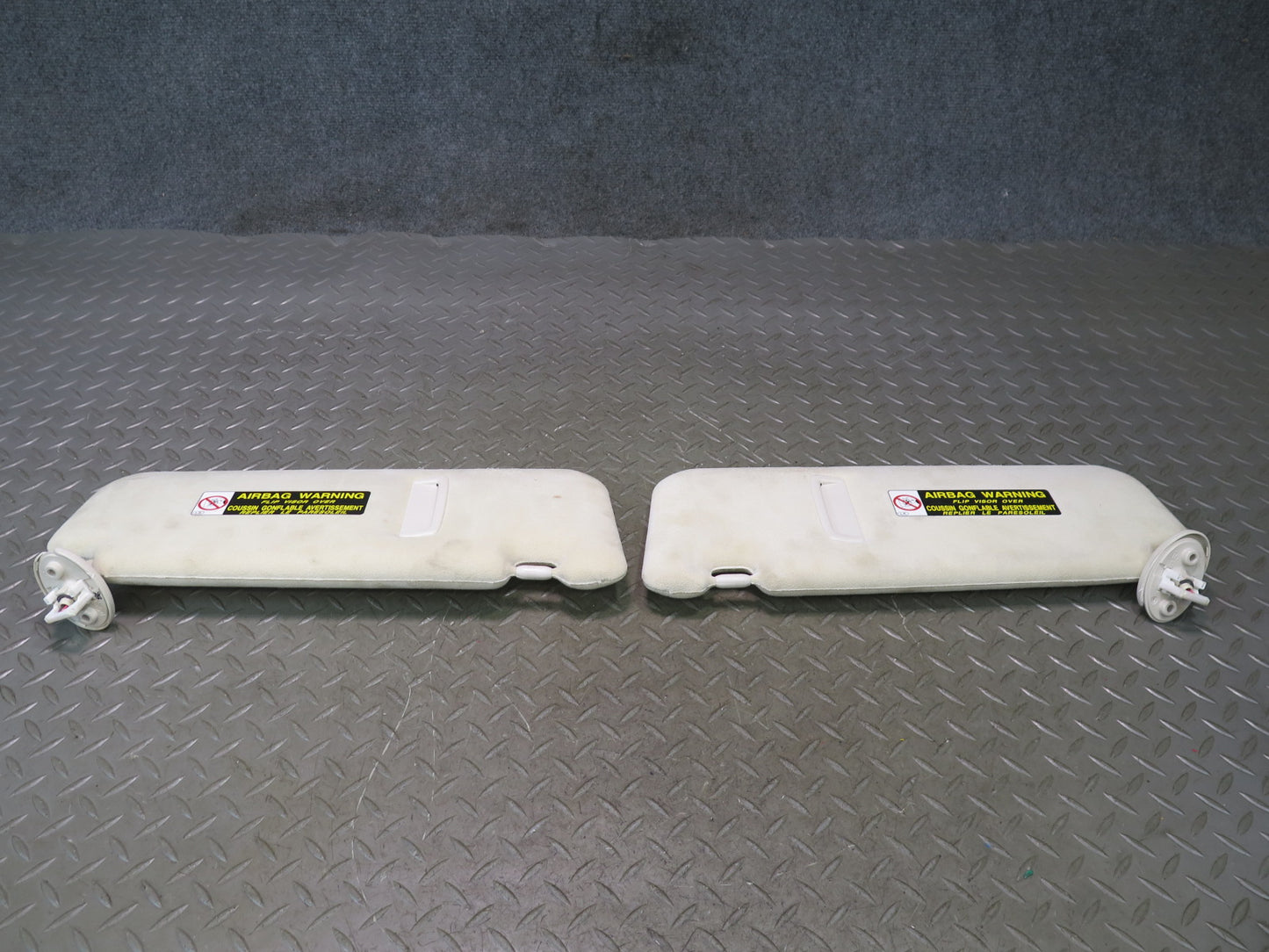 08-09 Lexus UVF46L LS600h Set of 2 Front Left & Right Sun Visor OEM