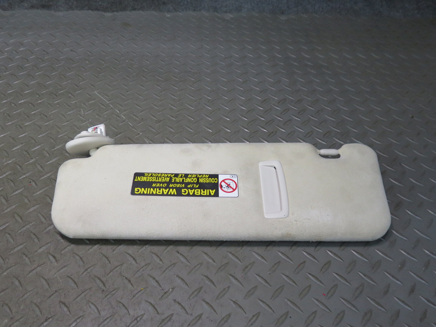 08-09 Lexus UVF46L LS600h Set of 2 Front Left & Right Sun Visor OEM