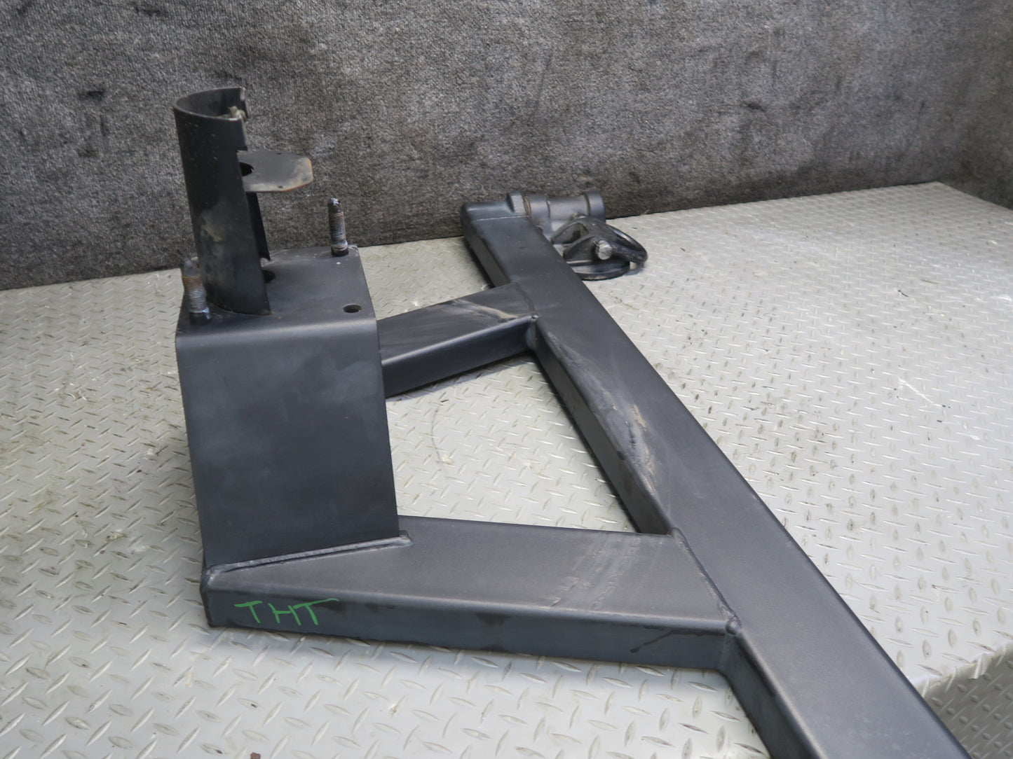 2003-2009 Hummer H2 Rear Spare Tire Holder Bracket Carrier w Hinge
