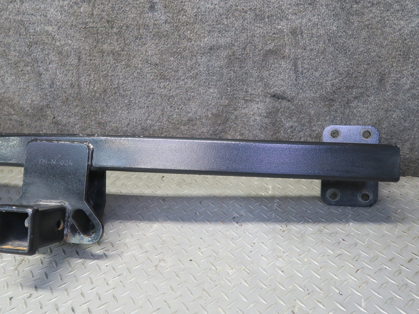 07-15 Audi 4L Q7 Rear TOW Towing Trailer Hitch Bar OEM