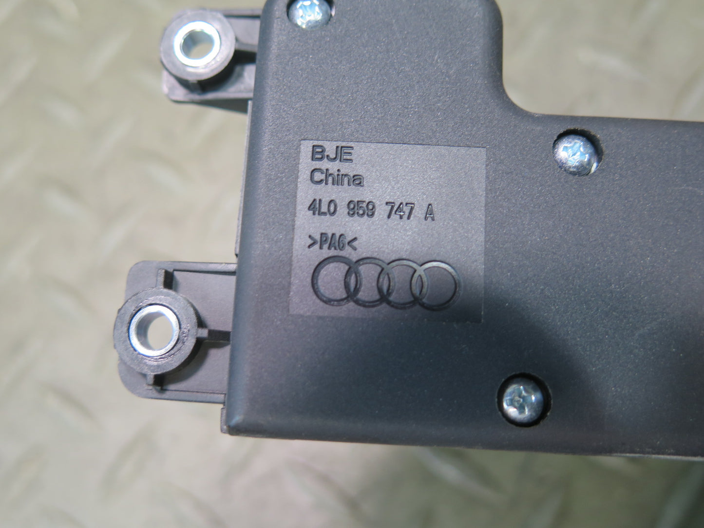 07-15 Audi 4L Q7 Front Left Seat Adjustment Control Switch 4L0959747A OEM