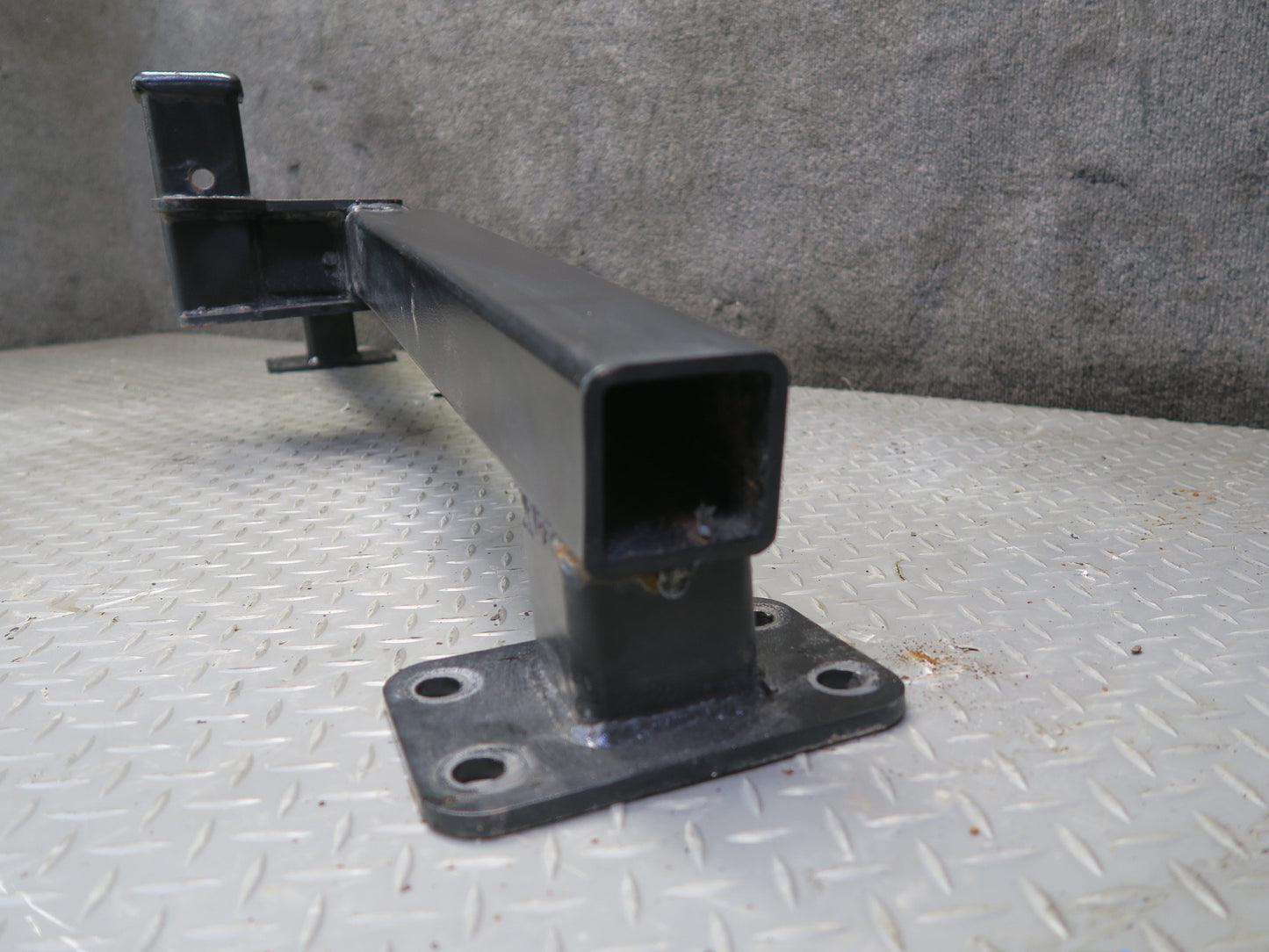 07-15 Audi 4L Q7 Rear TOW Towing Trailer Hitch Bar OEM