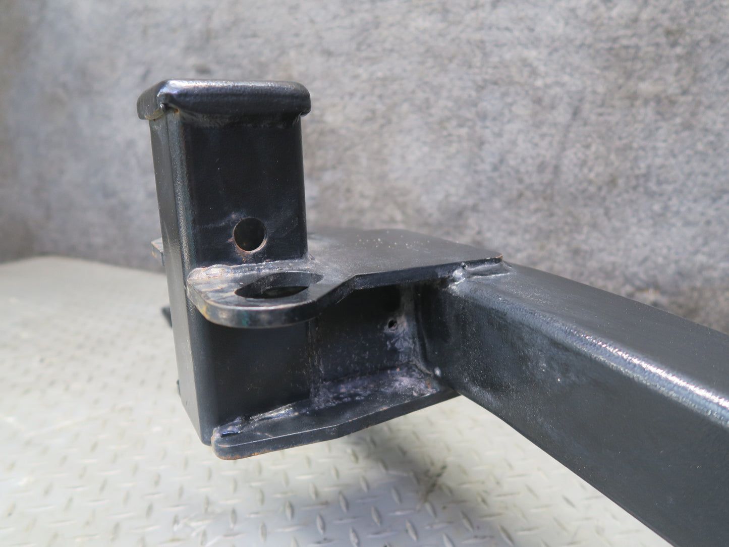 07-15 Audi 4L Q7 Rear TOW Towing Trailer Hitch Bar OEM