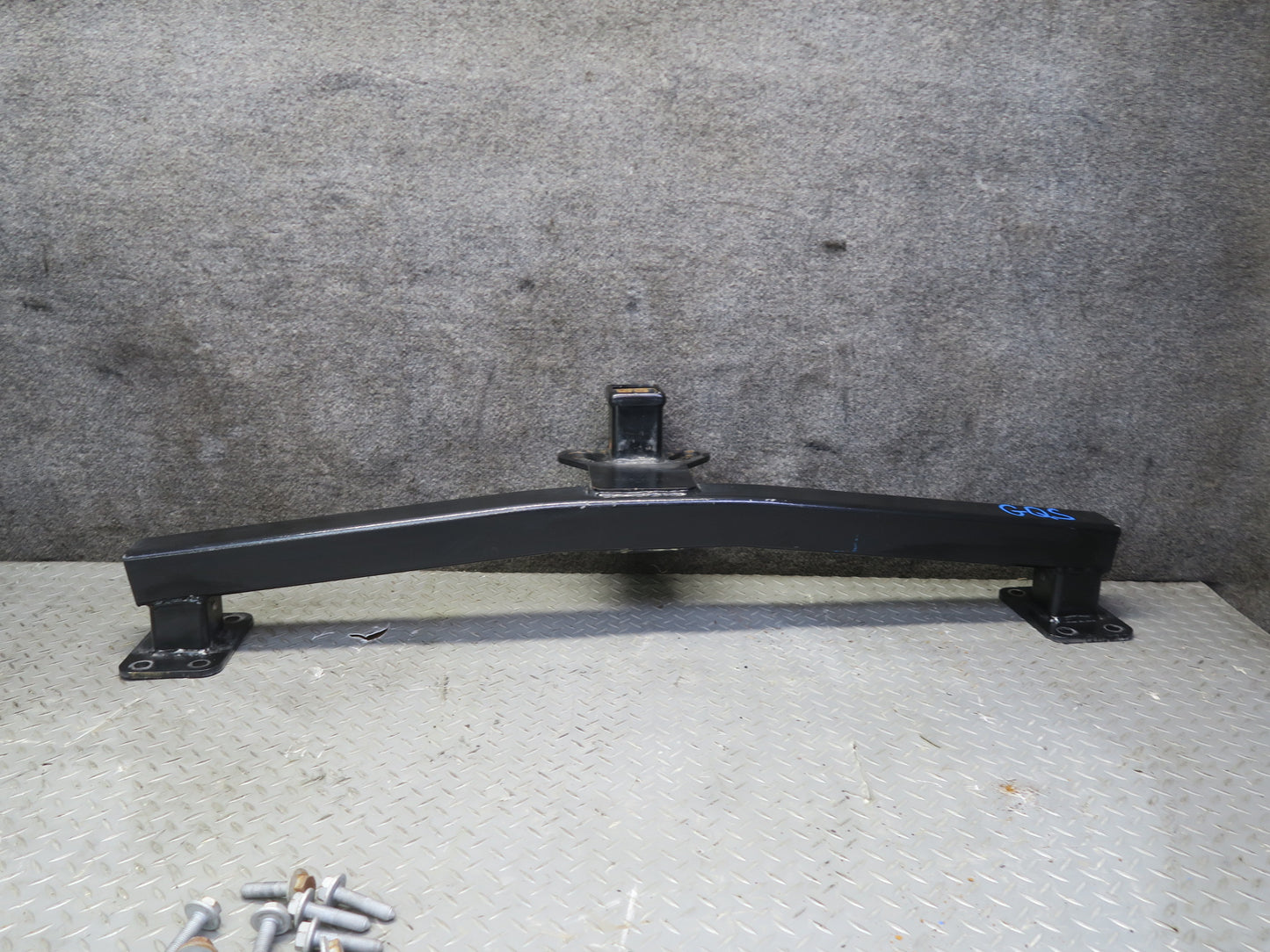 07-15 Audi 4L Q7 Rear TOW Towing Trailer Hitch Bar OEM