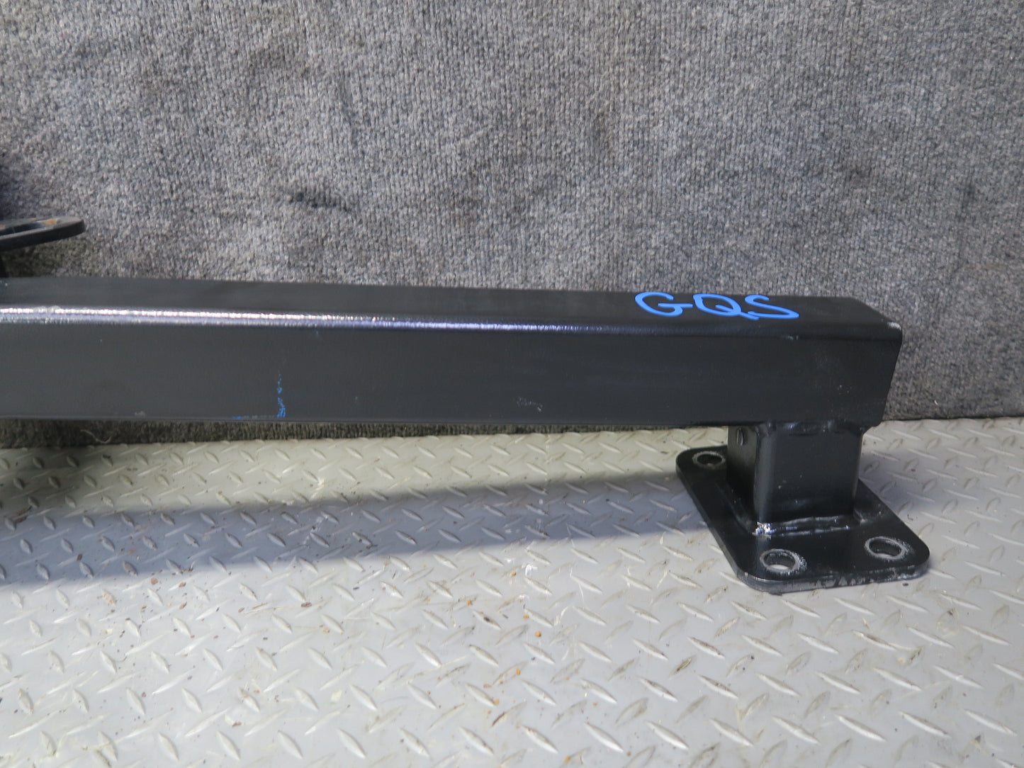 07-15 Audi 4L Q7 Rear TOW Towing Trailer Hitch Bar OEM