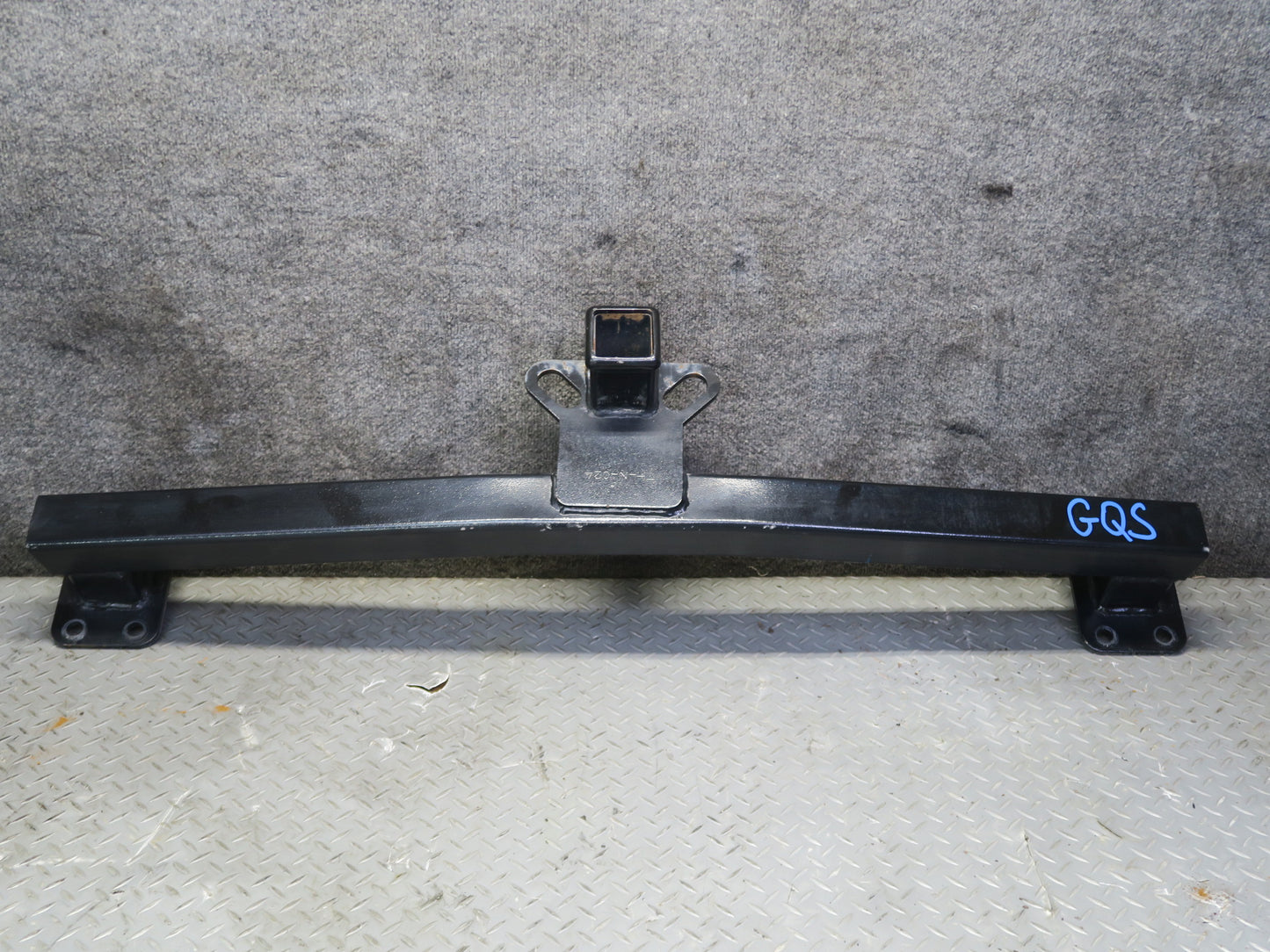 07-15 Audi 4L Q7 Rear TOW Towing Trailer Hitch Bar OEM