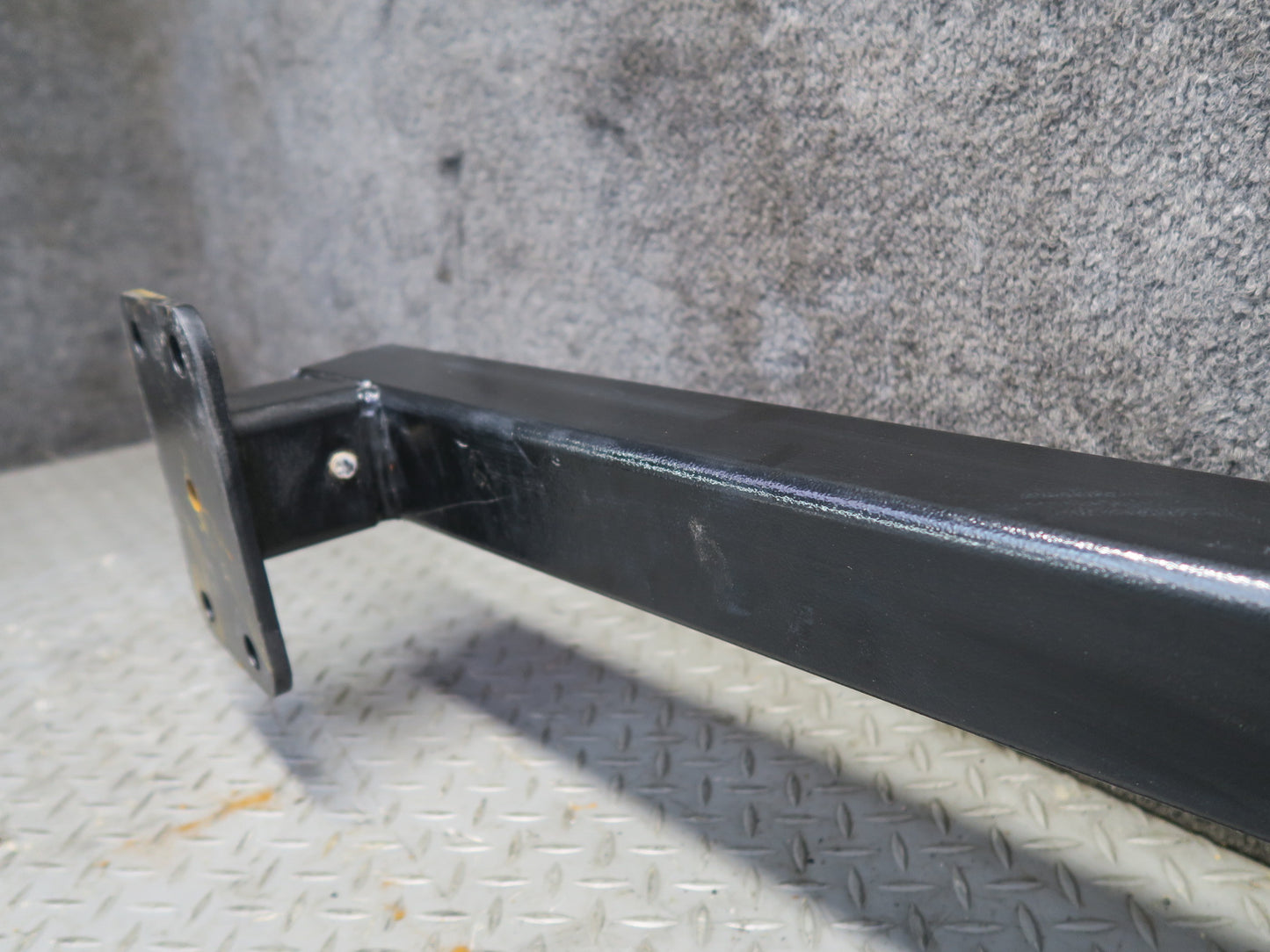 07-15 Audi 4L Q7 Rear TOW Towing Trailer Hitch Bar OEM