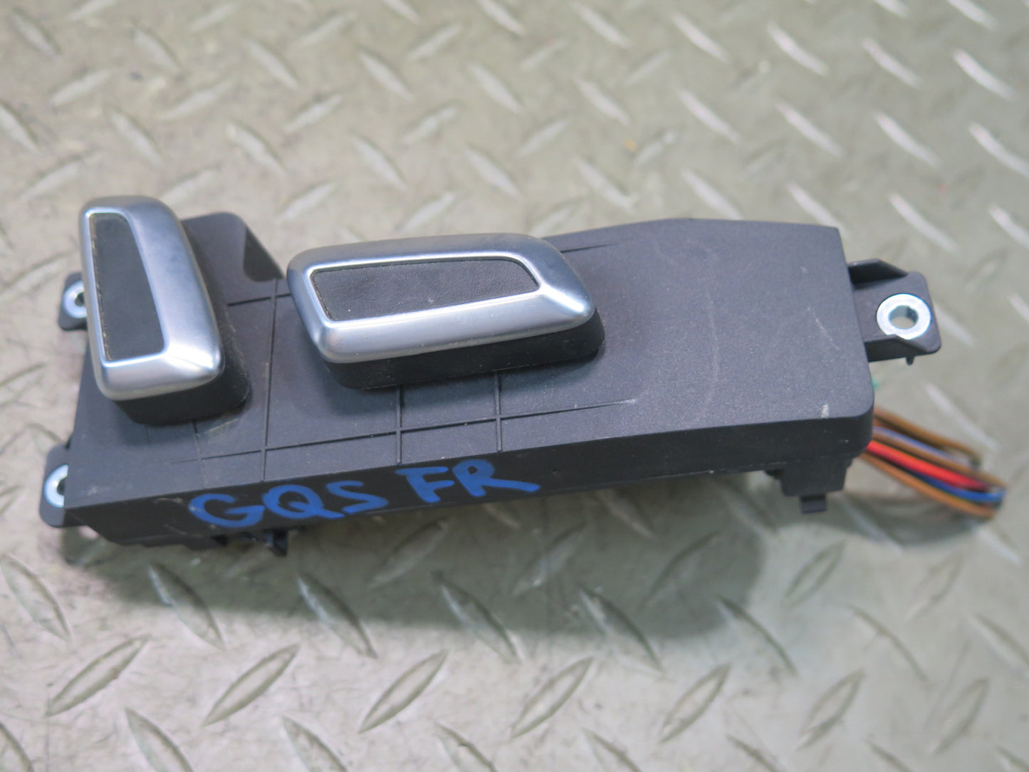 07-15 Audi 4L Q7 Front Right Seat Adjustment Control Switch 4L0959748 OEM