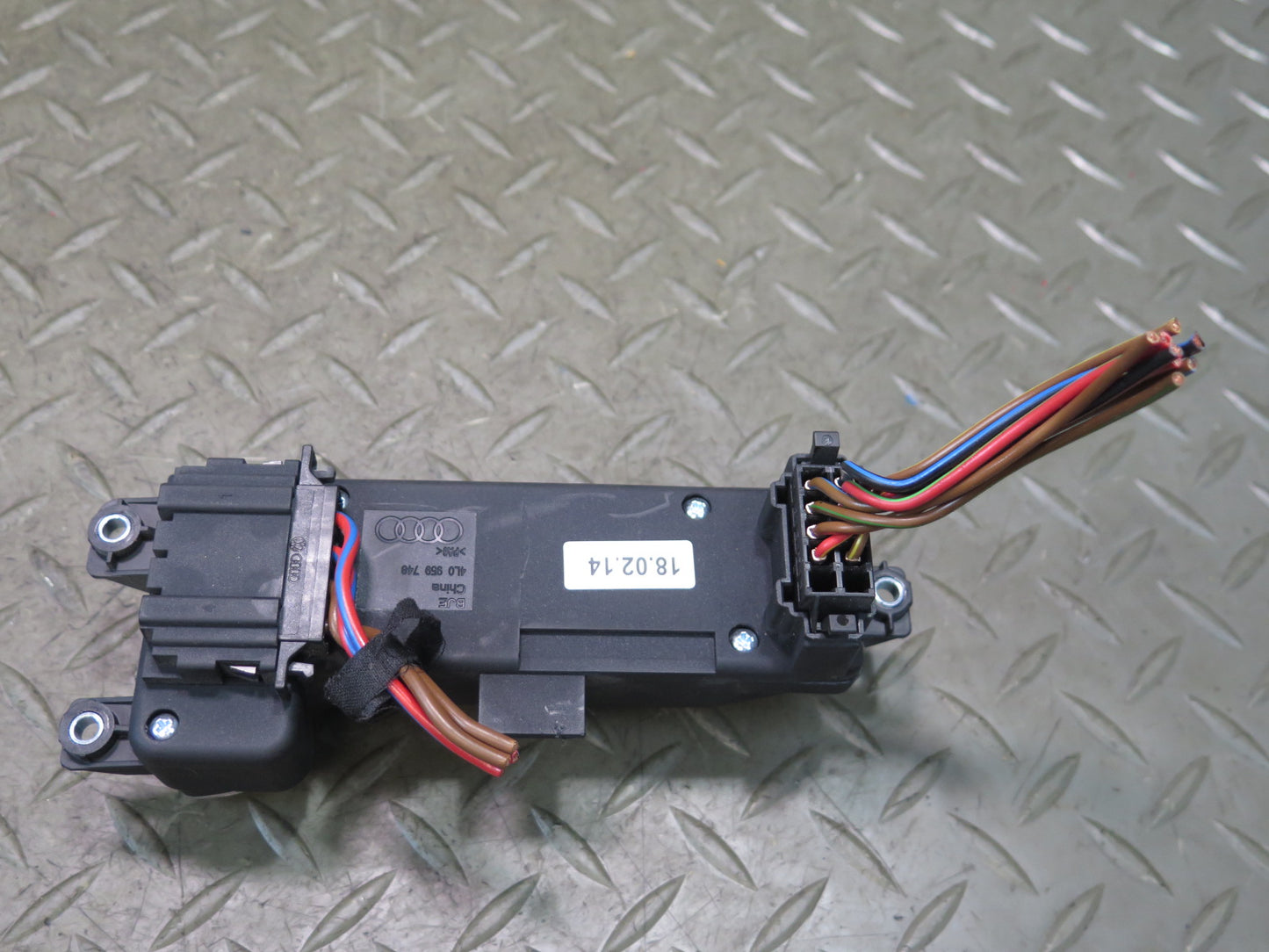 07-15 Audi 4L Q7 Front Right Seat Adjustment Control Switch 4L0959748 OEM