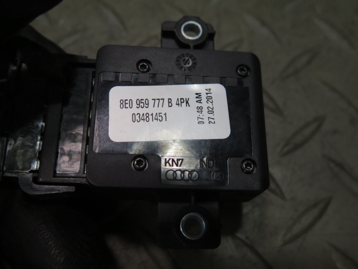 07-15 Audi 4L Q7 Front Left Seat Adjust Lumbar Control Switch 8E0959777B OEM