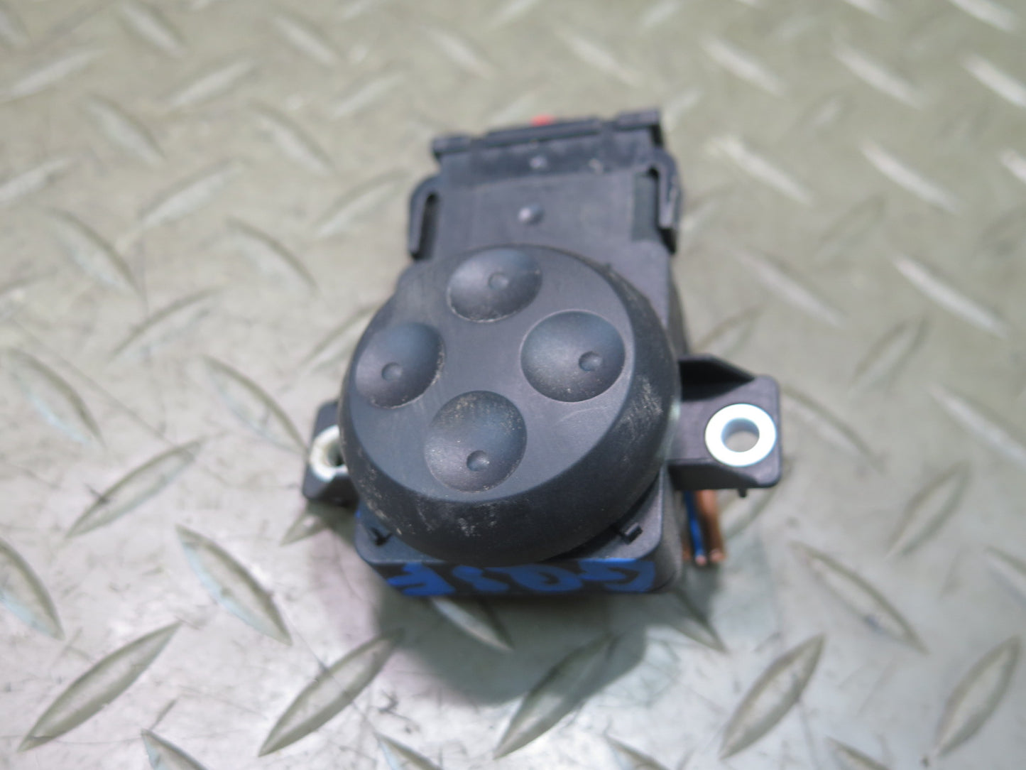 07-15 Audi 4L Q7 Front Left Seat Adjust Lumbar Control Switch 8E0959777B OEM