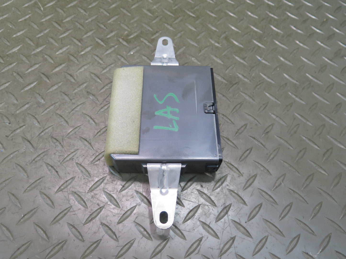 07-09 Lexus UVF46L LS600h LS460 Rear Left Door Control Module 89225-50041 OEM