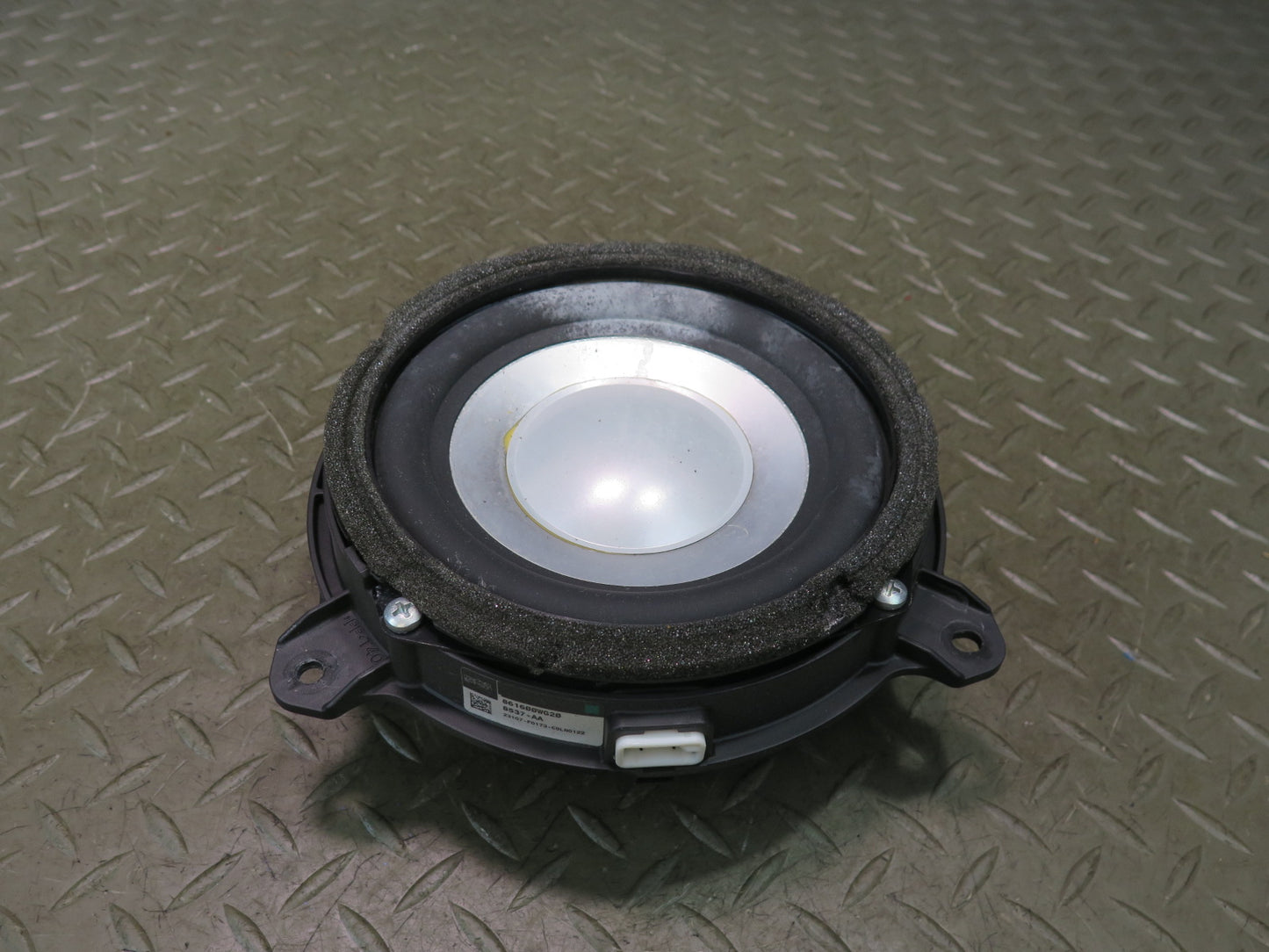 07-17 Lexus LS600h LS460 Rear Left or Right Door Mark Levinson Speaker OEM