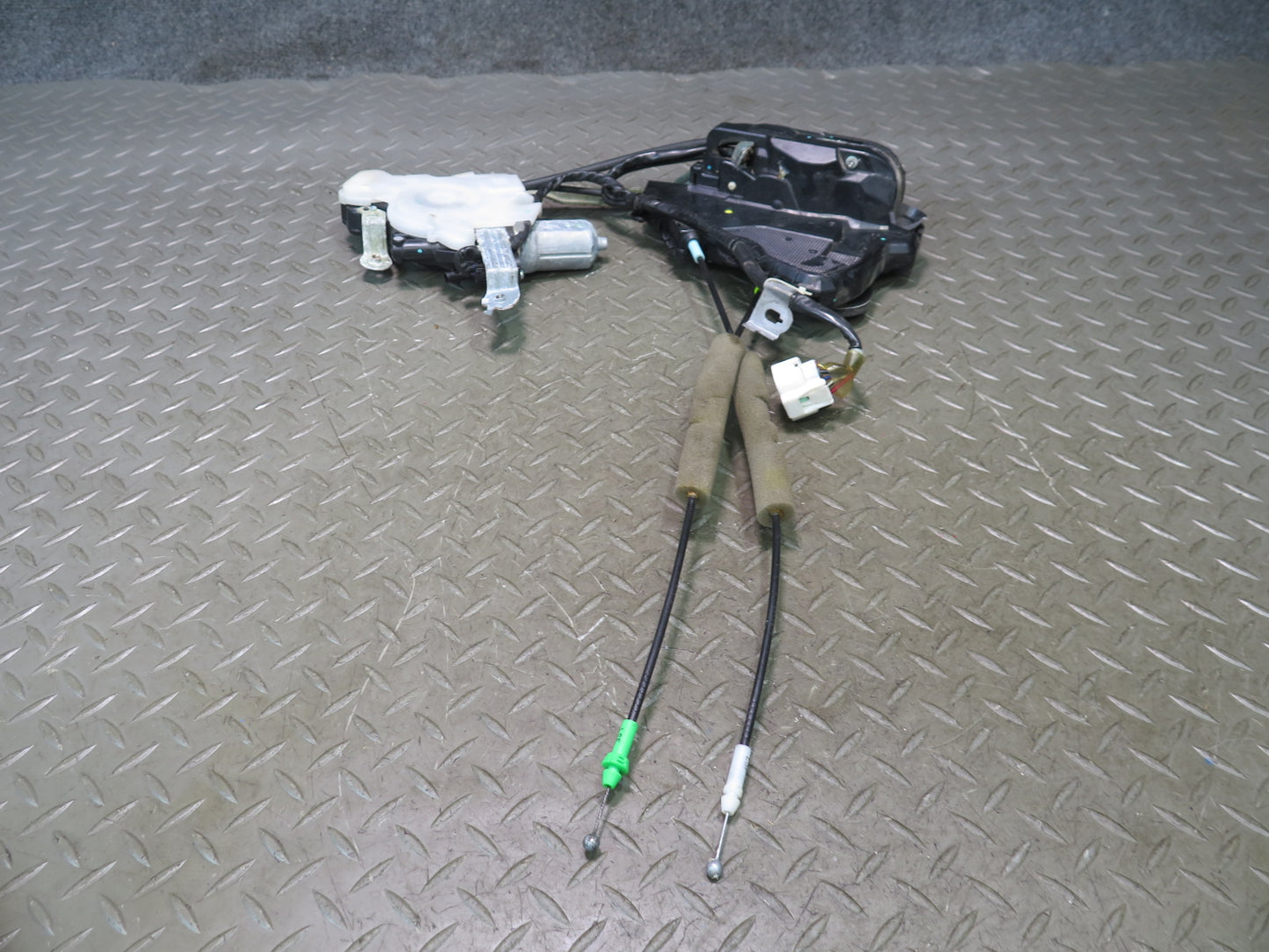 07-09 Lexus LS600h LS460 Front Right Door Lock Latch Actuator Easy Close OEM