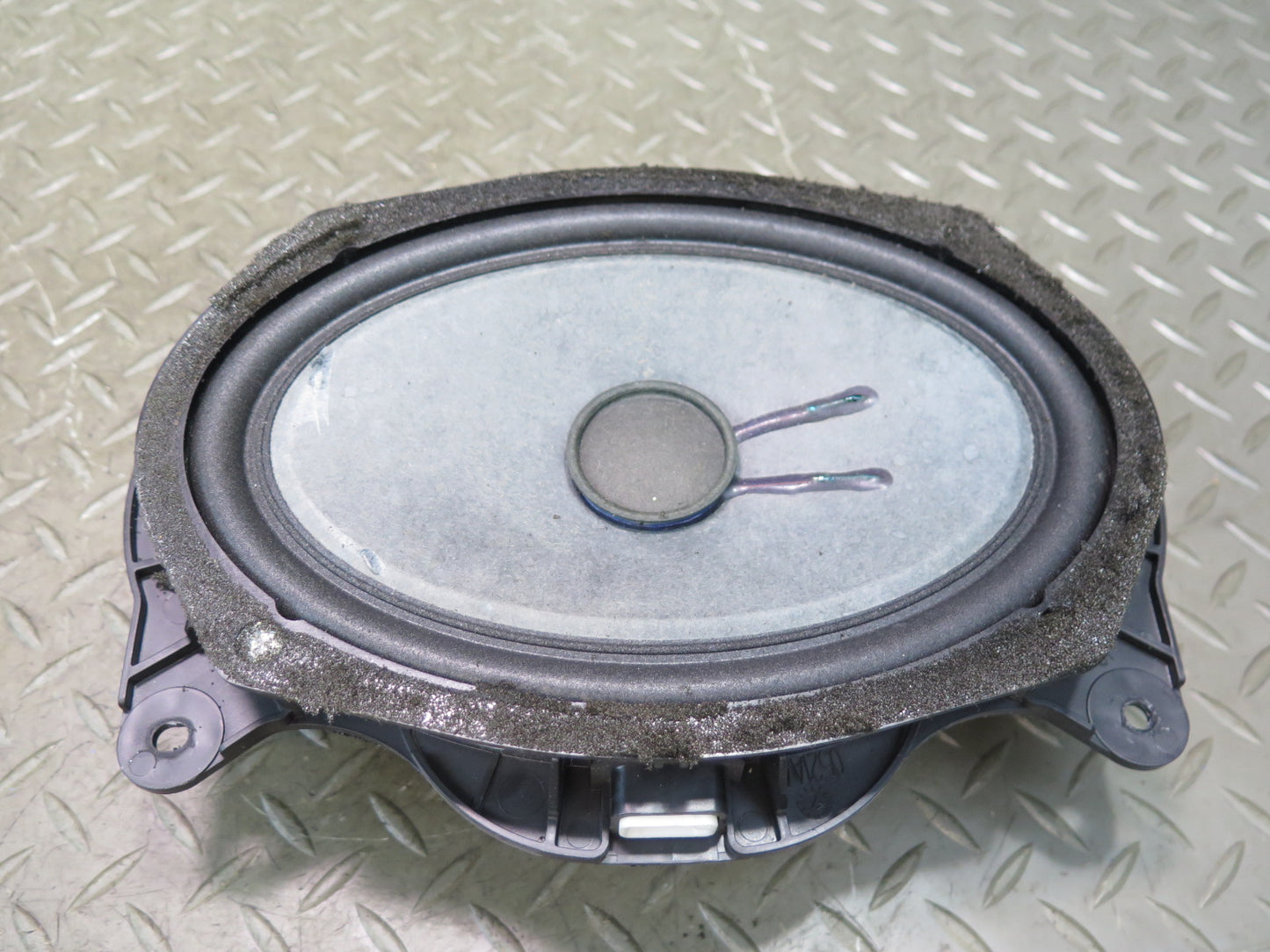 07-17 Lexus UVF46L LS600h LS460 Set of 2 Front Door Mark Levinson Speaker OEM
