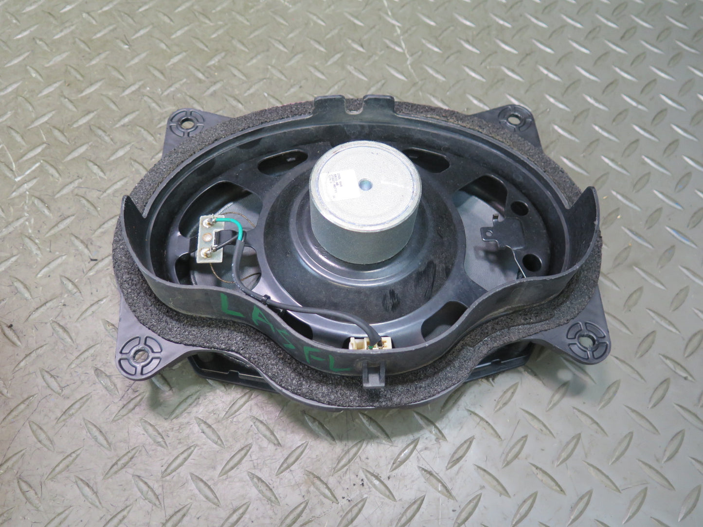 07-17 Lexus UVF46L LS600h LS460 Set of 2 Front Door Mark Levinson Speaker OEM