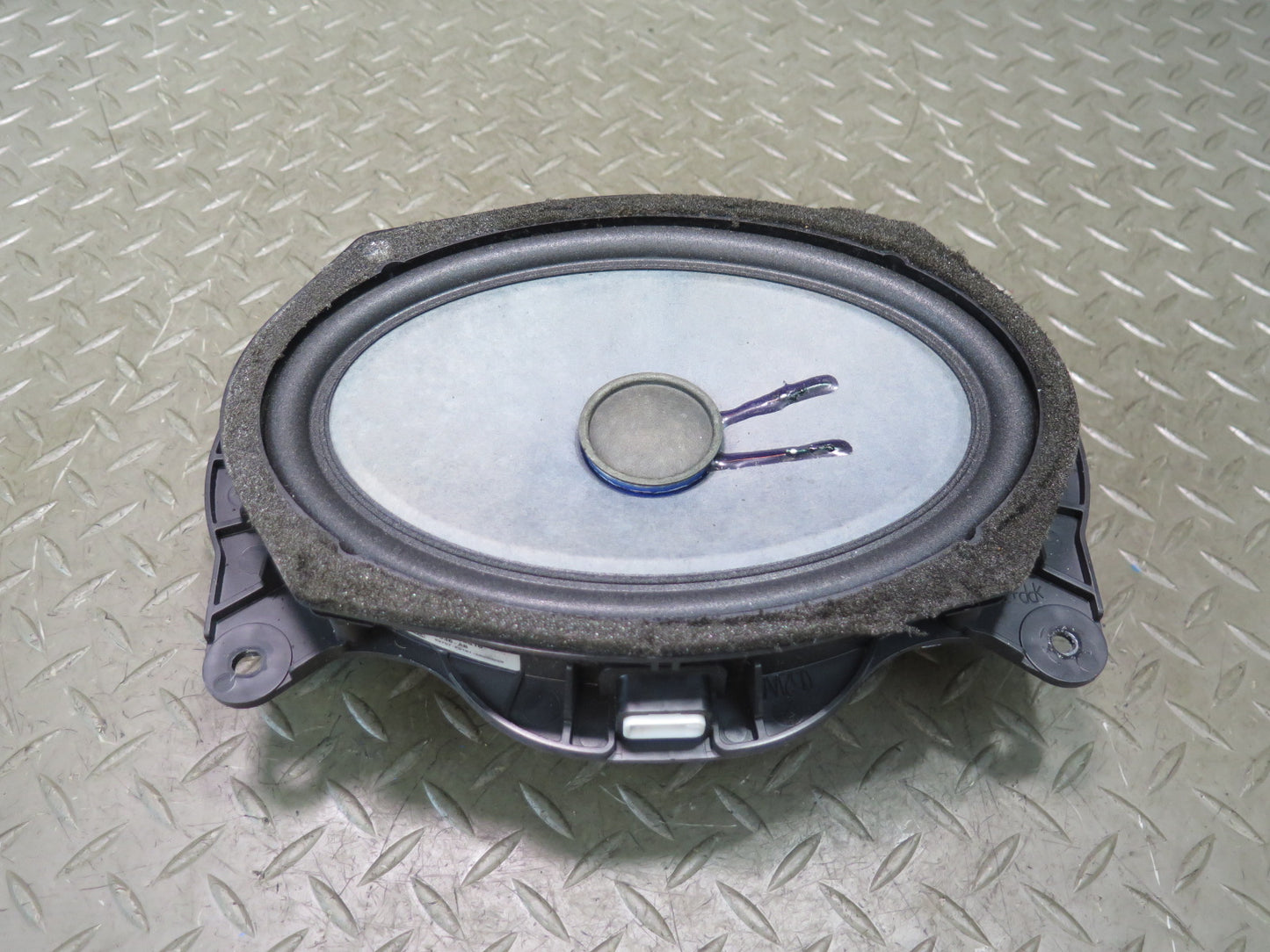 07-17 Lexus UVF46L LS600h LS460 Set of 2 Front Door Mark Levinson Speaker OEM