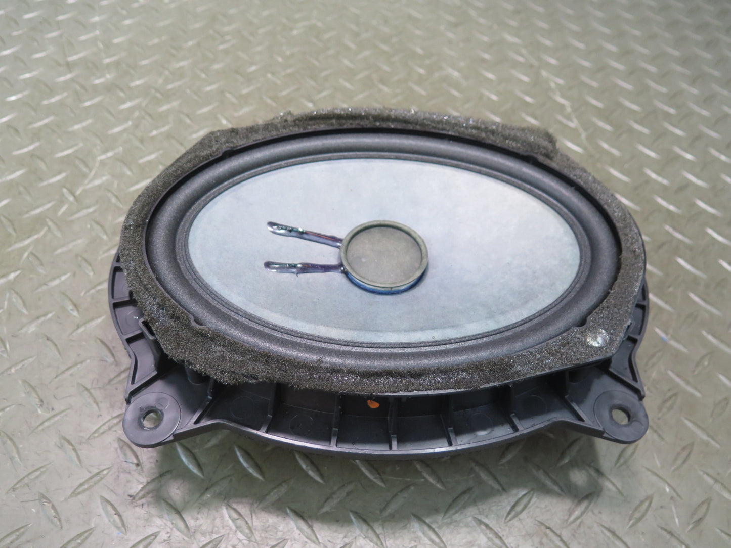 07-17 Lexus UVF46L LS600h LS460 Set of 2 Front Door Mark Levinson Speaker OEM
