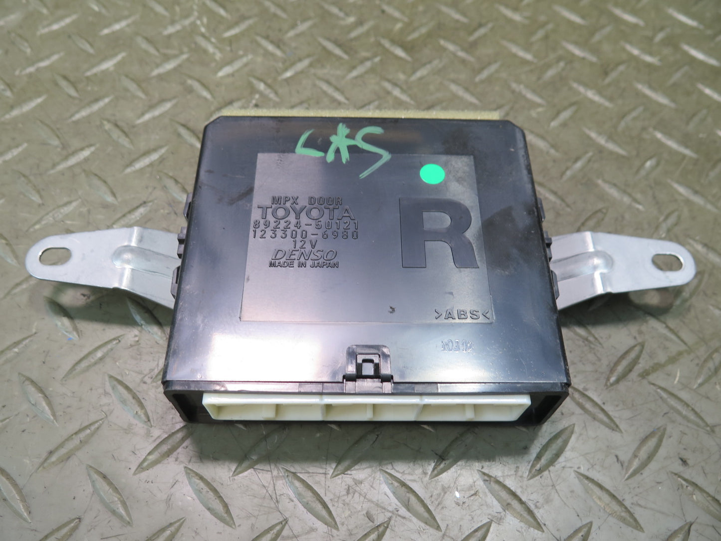 07-09 Lexus UVF46L LS600h LS460 Rear Right Door Control Module 89224-50121 OEM
