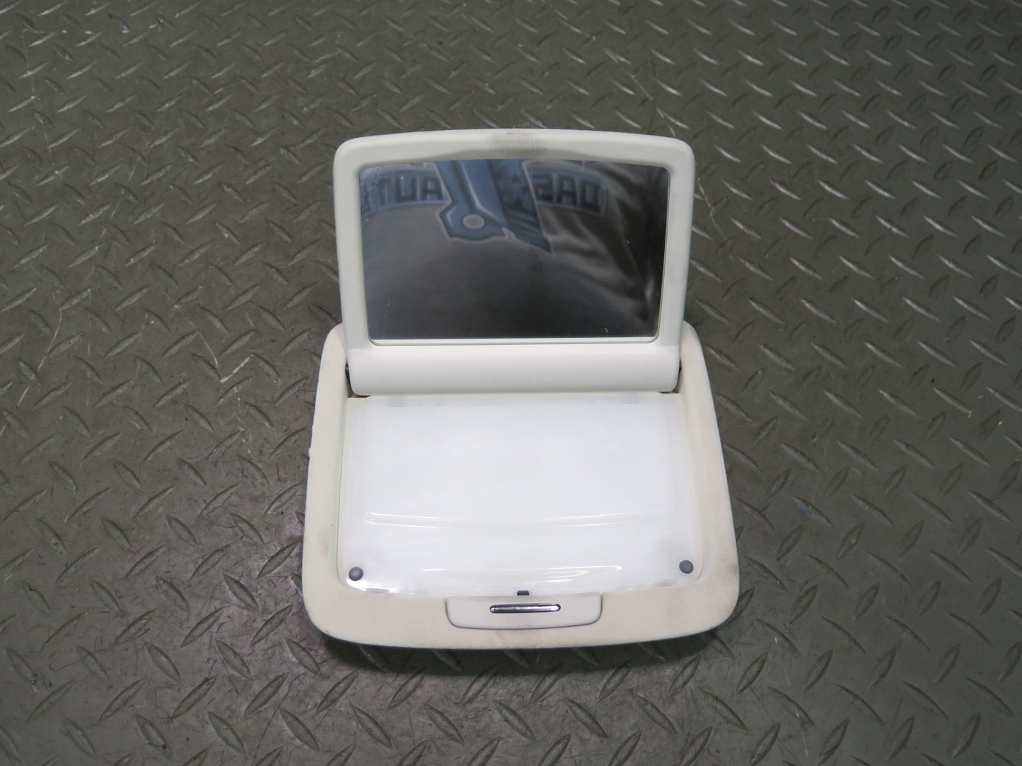 08-16 Lexus UVF46L LS600h Set of 2 Rear Left & Right Vanity Mirror OEM