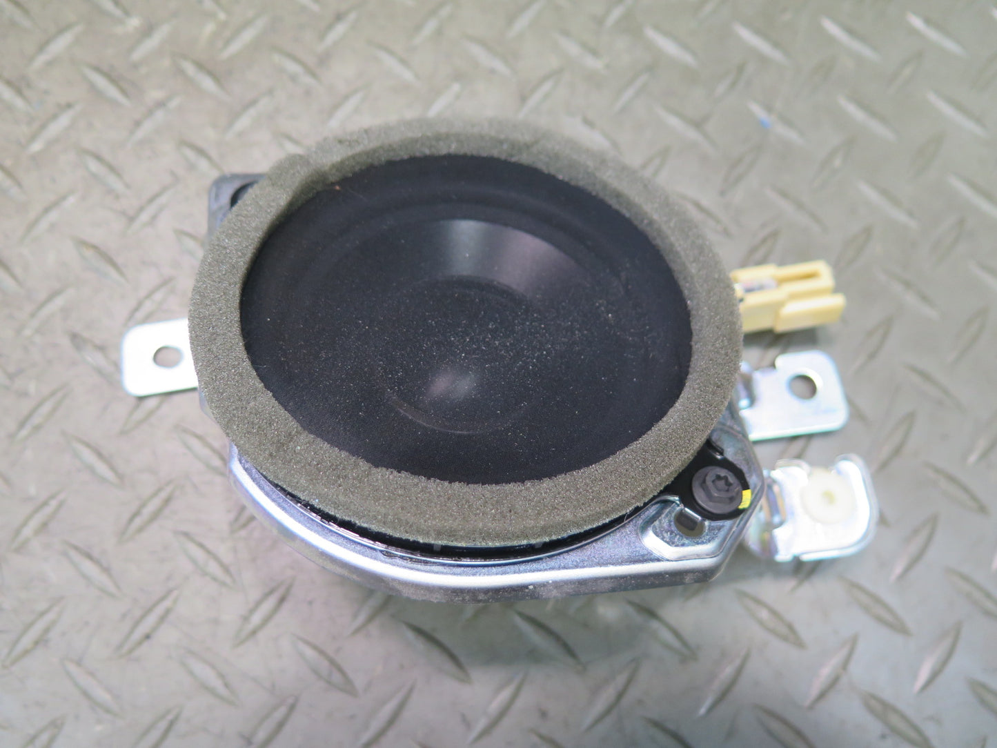 07-17 Lexus UVF46L LS600h LS460 Set of 2 Rear Door Mark Levinson Speaker OEM