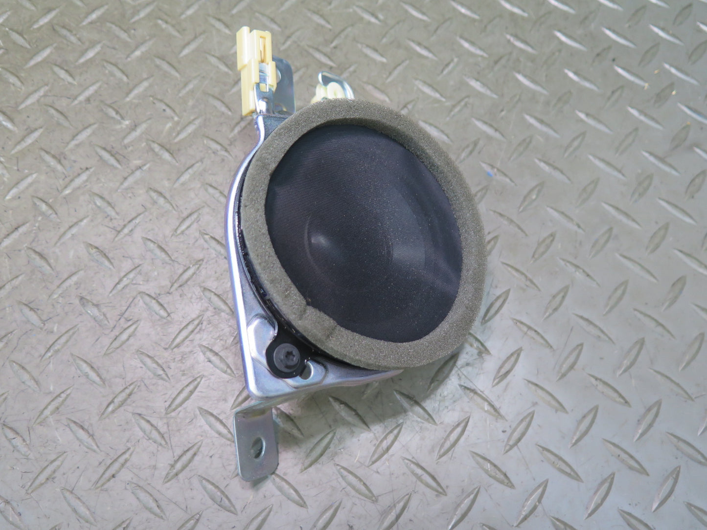 07-17 Lexus UVF46L LS600h LS460 Set of 2 Rear Door Mark Levinson Speaker OEM