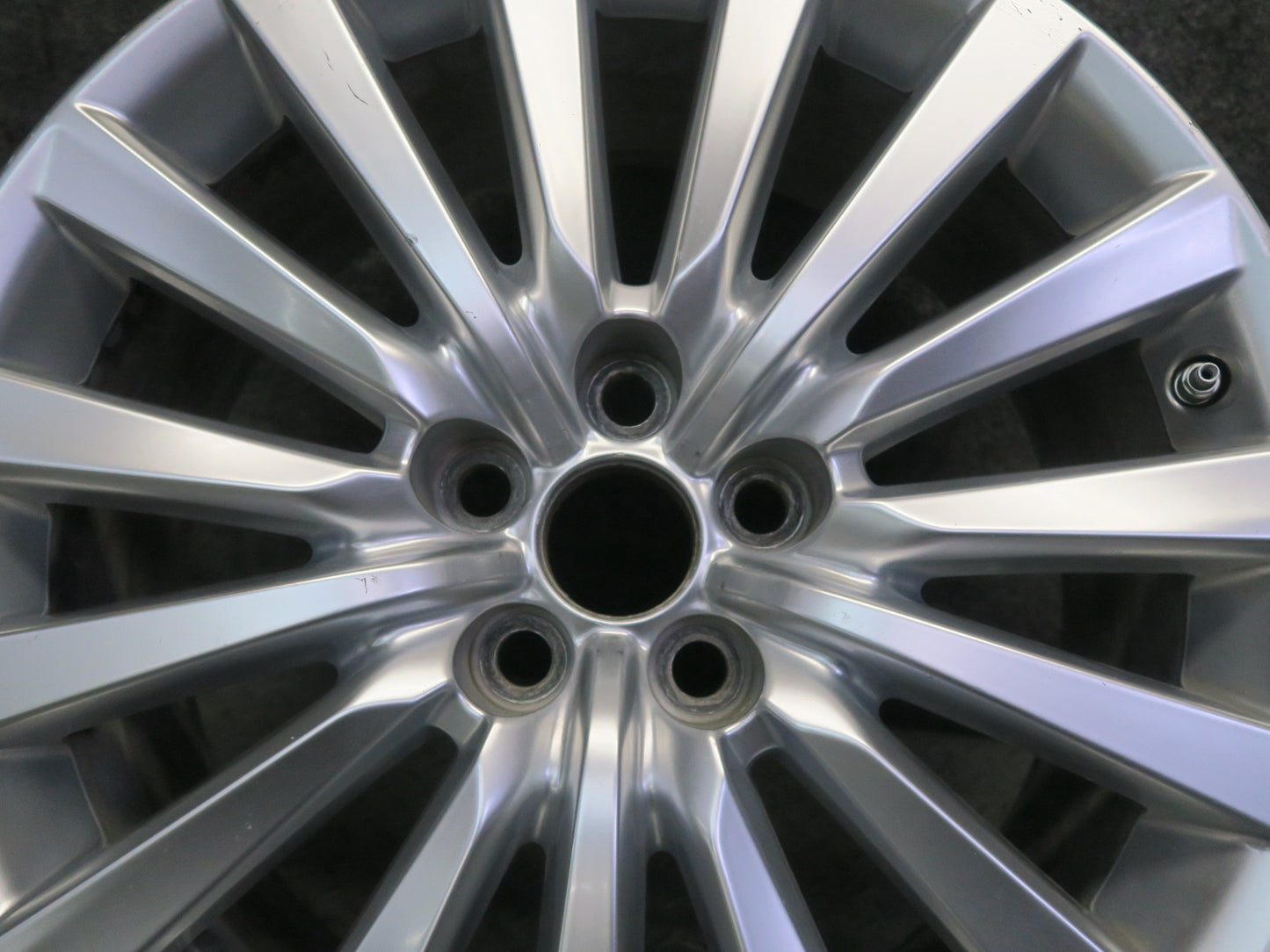 13-17 Lexus LS460 Factory Alloy R19 19" Wheel Rim 19x8J ET35 OEM