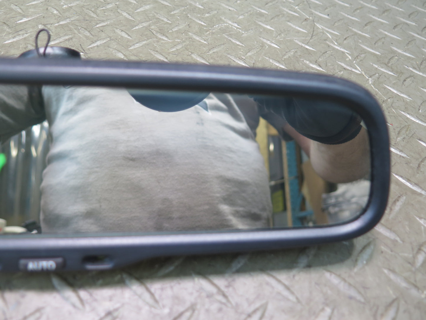 08-12 Lexus UVF46L LS600h Auto Dim Interior Rear View Mirror OEM