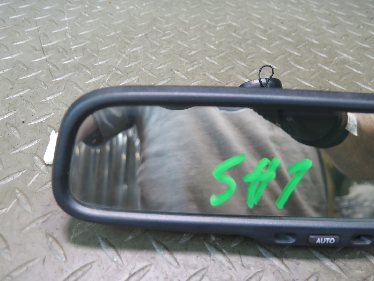 08-12 Lexus UVF46L LS600h Auto Dim Interior Rear View Mirror OEM