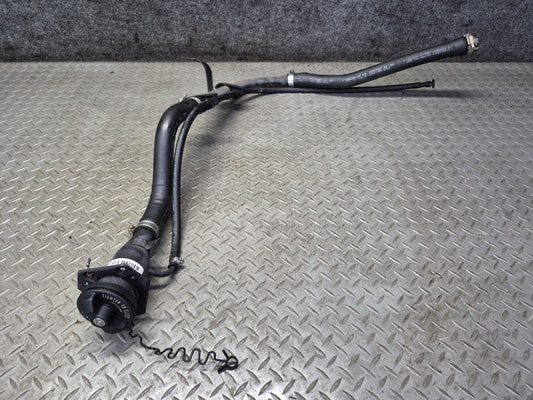 2004-2007 Hummer H2 Fuel Tank Filler Neck Pipe Line 15270307