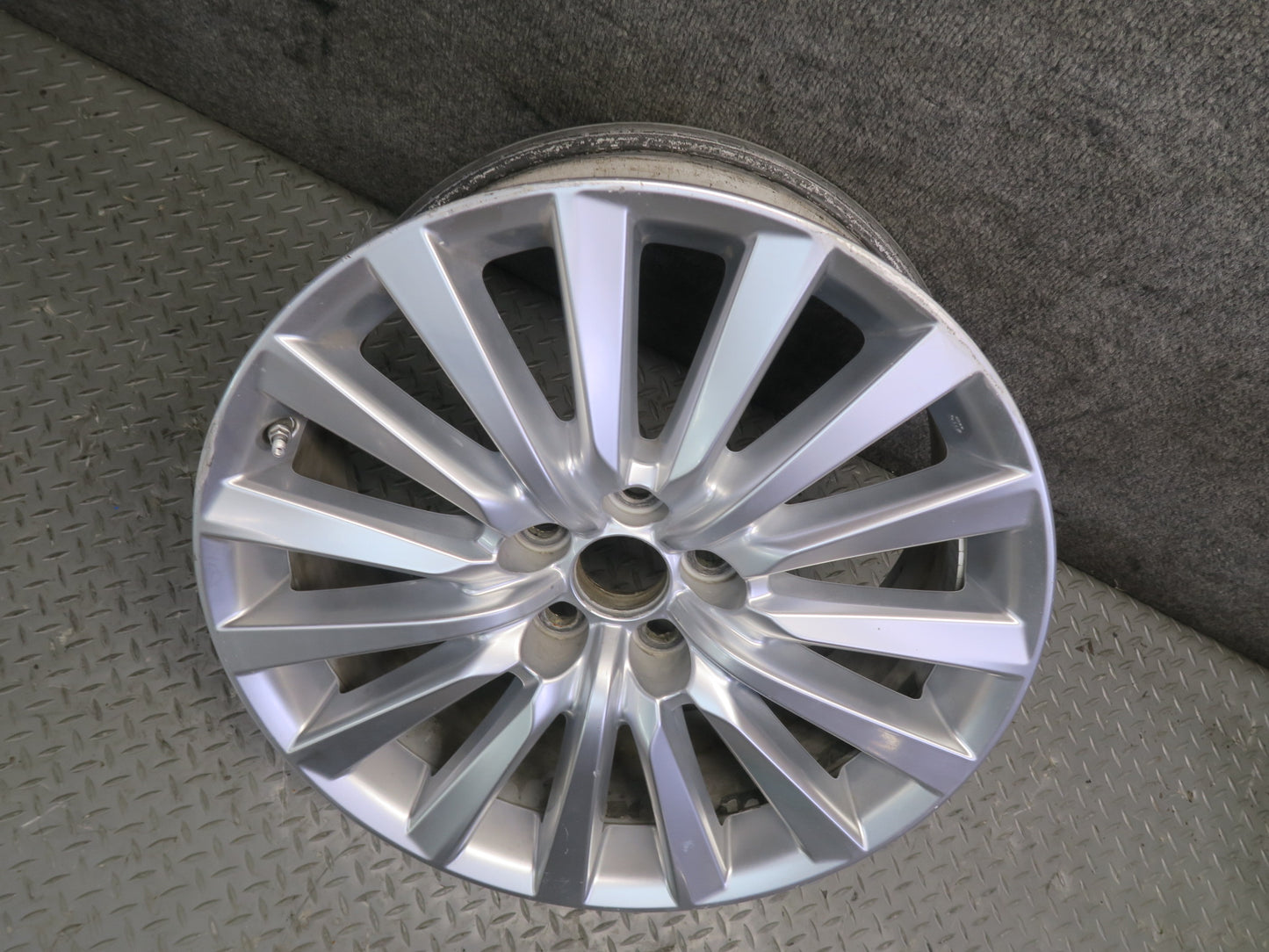 13-17 Lexus LS460 Factory Alloy R19 19" Wheel Rim 19x8J ET35 OEM