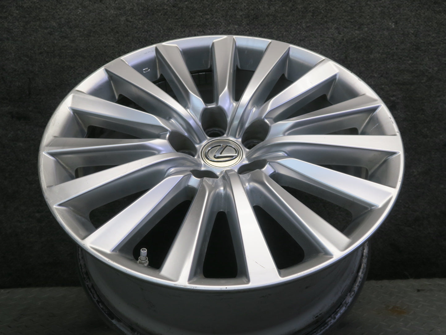 13-17 Lexus LS460 Factory Alloy R19 19" Wheel Rim 19x8J ET35 OEM